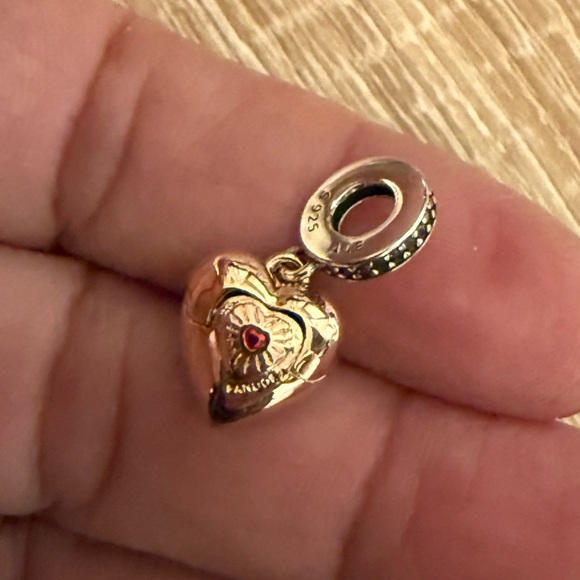 Pandora Rose Gold Heart Charm with Red Gem - Picture 5 of 6